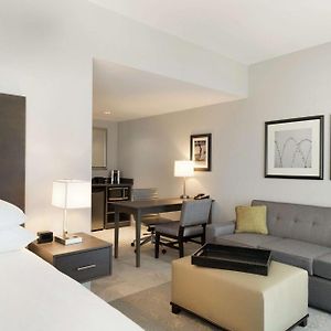 King Studio Suite Hearing Accessible